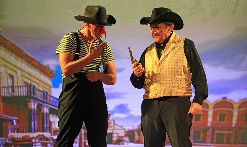 La Magie du Père Noël — clown et magicien